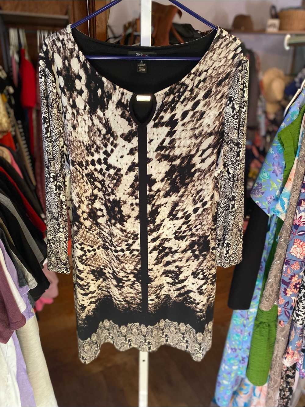Style & Co. Black and Cream Printed Women's Tunic with Keyhole Detail & hardware